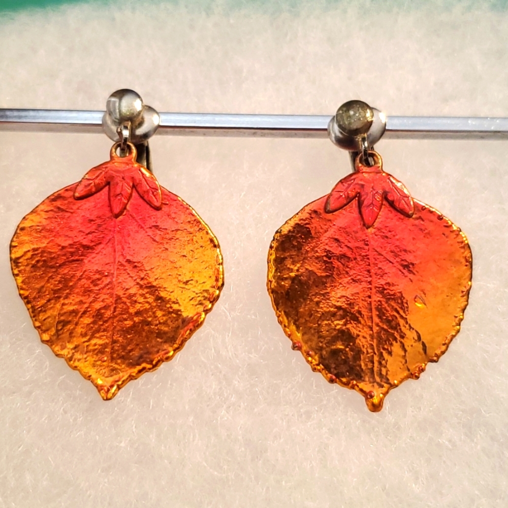 Vintage leaf drop earrings